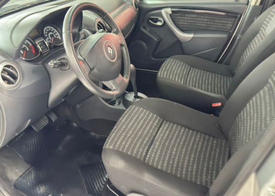 Renault SANDERO Privilège Hi-Flex 1.6 16V 5p Aut 2013 Flex