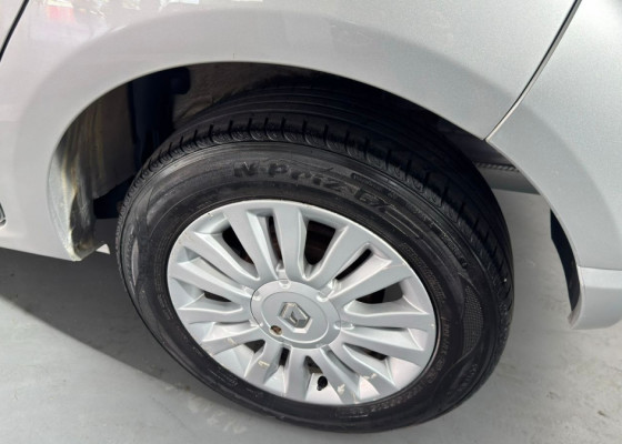 Renault SANDERO Privilège Hi-Flex 1.6 16V 5p Aut 2013 Flex