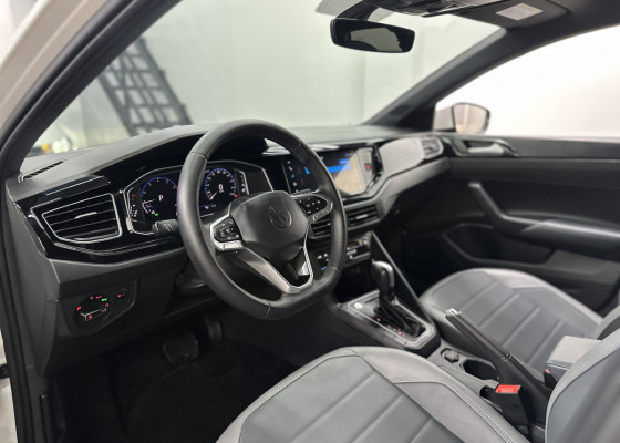 VW - VolksWagen Nivus Highline 1.0 200 TSI Flex Aut. 2022 Flex