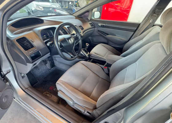 Honda Civic Sedan LXS 1.8/1.8 Flex 16V Mec. 4p 2008 Flex Flex