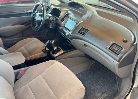 Honda Civic Sedan LXS 1.8/1.8 Flex 16V Mec. 4p 2008 Flex Flex