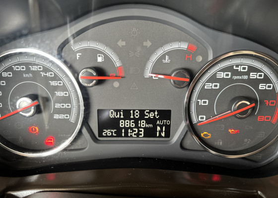 Fiat Grand Siena ESSENCE Dual. 1.6 Flex 16V 2015 Flex