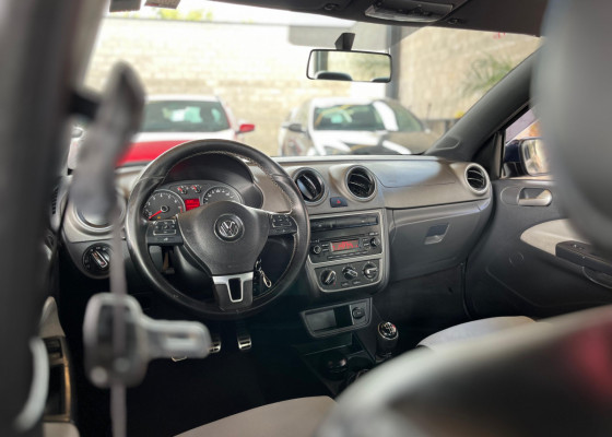 VW - VolksWagen VOYAGE Evidence 1.6 Total Flex 8V 4p 2016 Flex