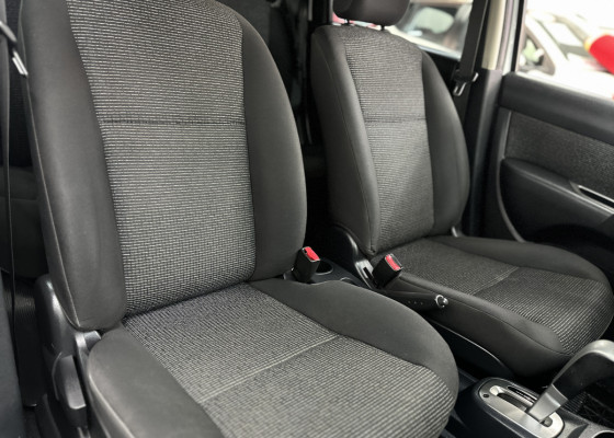 Nissan LIVINA S 1.8 16V Flex Fuel Aut. 2013 Flex