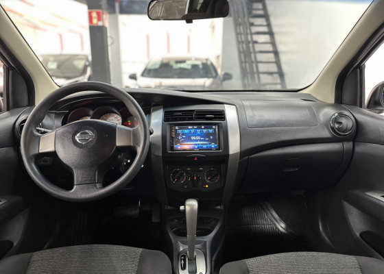 Nissan LIVINA S 1.8 16V Flex Fuel Aut. 2013 Flex