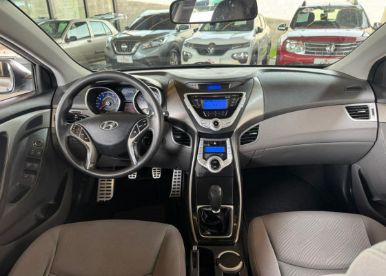 Hyundai Elantra GLS 1.8 16V Mec. 2012 Gasolina