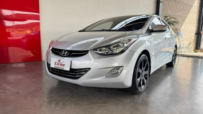 Hyundai Elantra GLS 1.8 16V Mec. 2012 Gasolina