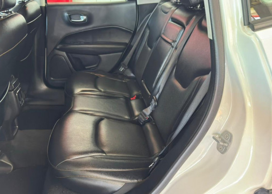 Jeep COMPASS LONGITUDE 2.0 4x2 Flex 16V Aut. 2018 Flex