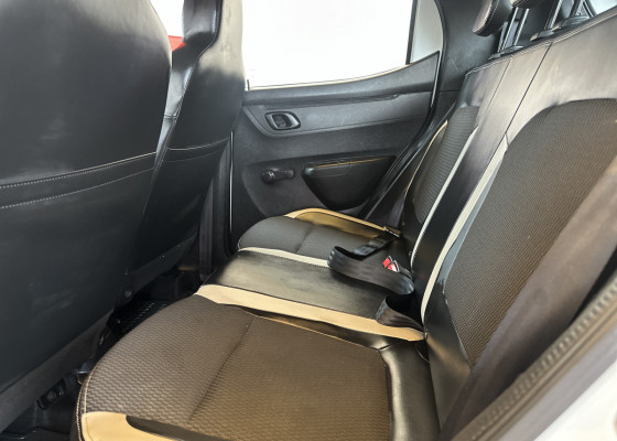Renault KWID Intense 1.0 Flex 12V 5p Mec. 2018 Flex