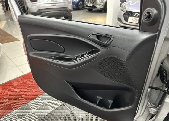 Ford Ka 1.5 SE Plus 12V Flex 5p Mec. 2020 Flex