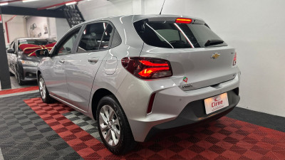 GM - Chevrolet ONIX HATCH LTZ 1.0 12V TB Flex 5p Aut. 2021 Flex
