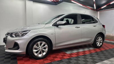 GM - Chevrolet ONIX HATCH LTZ 1.0 12V TB Flex 5p Aut. 2021 Flex