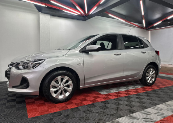 GM - Chevrolet ONIX HATCH LTZ 1.0 12V TB Flex 5p Aut. 2021 Flex
