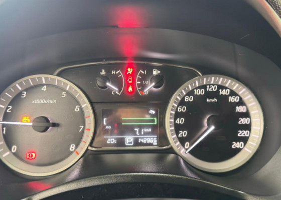 Nissan Sentra SL 2.0/ 2.0 Flex Fuel 16V Aut. 2015 Flex Flex
