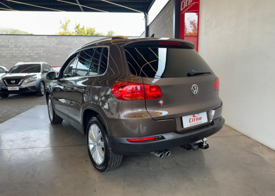 VW - VolksWagen TIGUAN 2.0 TSI 16V 200cv Tiptronic 5p 2014 Gasolina