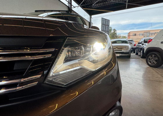 VW - VolksWagen TIGUAN 2.0 TSI 16V 200cv Tiptronic 5p 2014 Gasolina