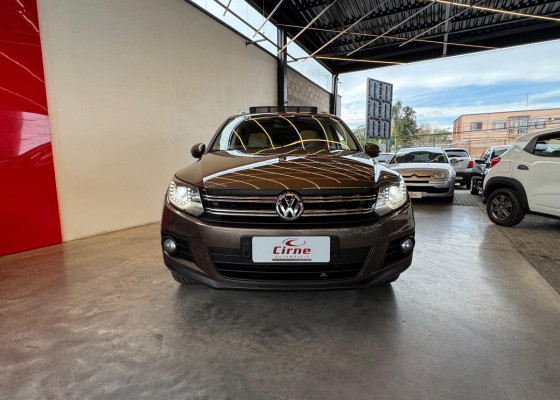 VW - VolksWagen TIGUAN 2.0 TSI 16V 200cv Tiptronic 5p 2014 Gasolina