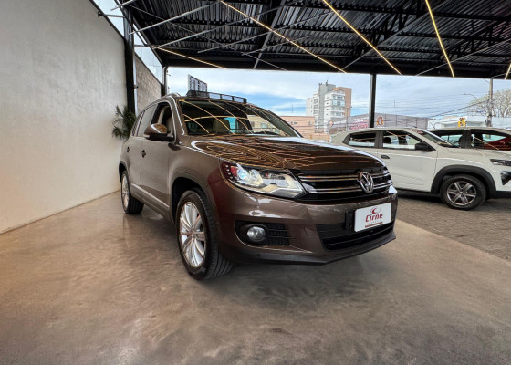 VW - VolksWagen TIGUAN 2.0 TSI 16V 200cv Tiptronic 5p 2014 Gasolina