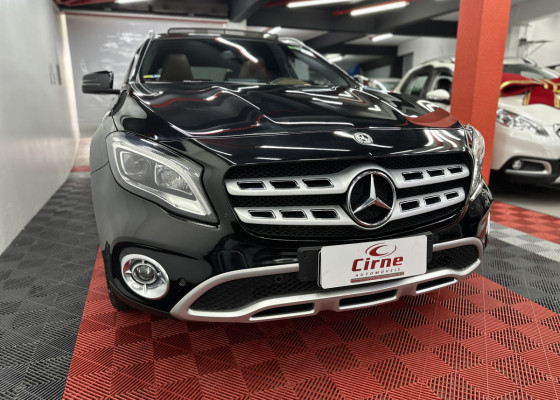 Mercedes-Benz GLA 200 Enduro 1.6 TB 16V Flex Aut. 2018 Flex Flex