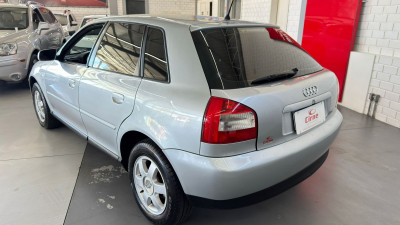 Audi A3 1.6 5p 2003 Gasolina