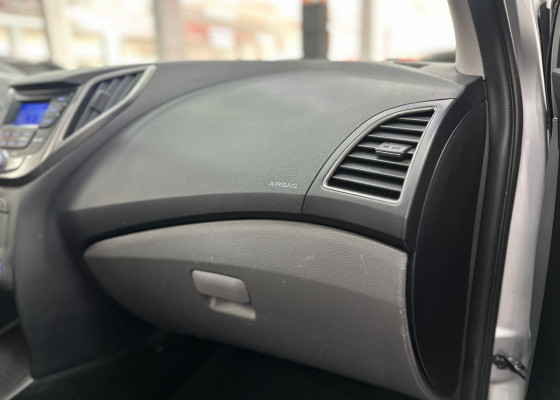 Hyundai HB20S Premium 1.6 Flex 16V Mec. 4p 2015 Flex