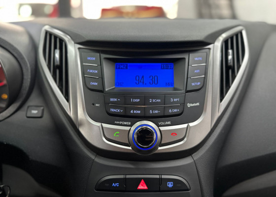 Hyundai HB20S Premium 1.6 Flex 16V Mec. 4p 2015 Flex