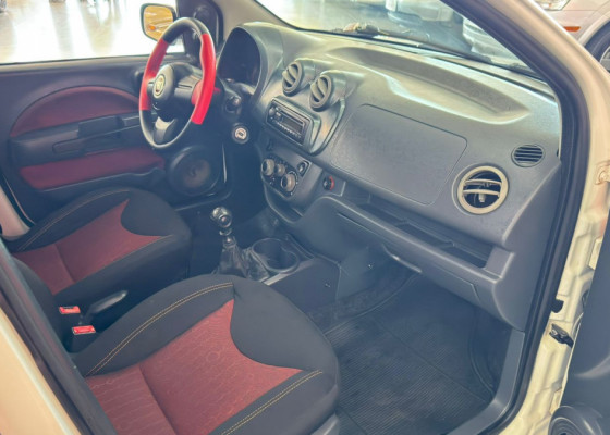 Fiat UNO SPORTING 1.4 EVO Fire Flex 8V 4p 2012 Flex