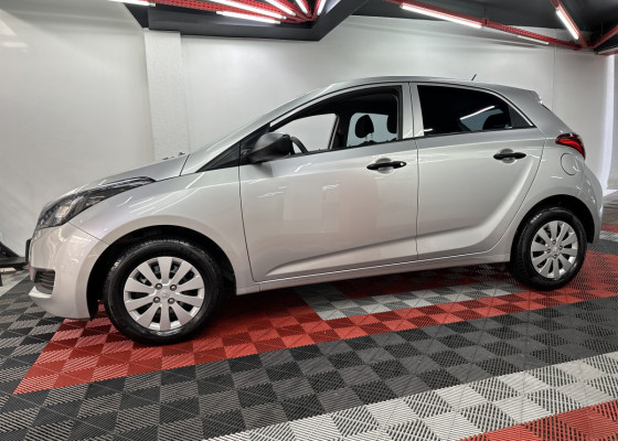 Hyundai HB20 Unique 1.0 Flex 12V Mec. 2019 Flex