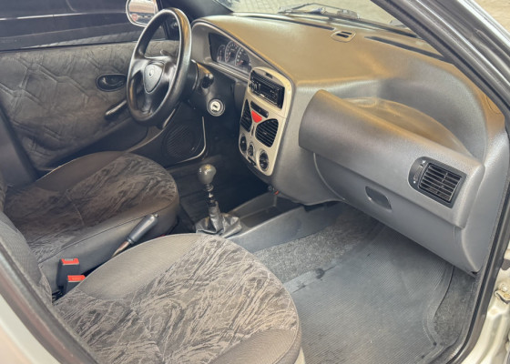 Fiat Palio Weekend EX 1.8 mpi 8V 103cv 4p 2004 Gasolina