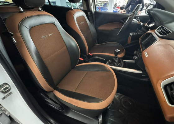 GM - Chevrolet ONIX HATCH ACTIV 1.4 8V Flex 5p Mec. 2018 Flex