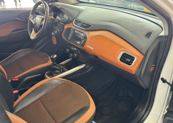 GM - Chevrolet ONIX HATCH ACTIV 1.4 8V Flex 5p Mec. 2018 Flex