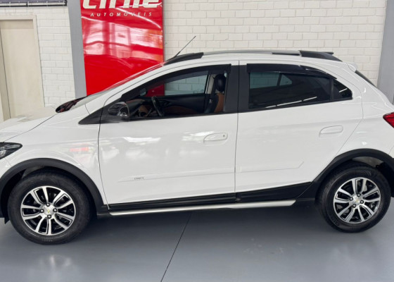 GM - Chevrolet ONIX HATCH ACTIV 1.4 8V Flex 5p Mec. 2018 Flex