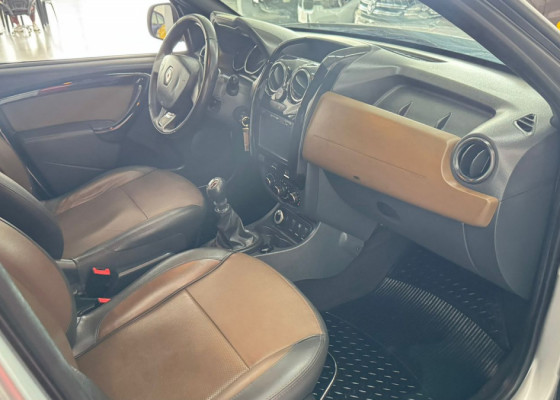 Renault DUSTER Dynamique 4x4 2.0 Hi-Flex 16V Mec 2019 Flex