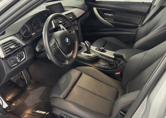 BMW 320iA 2.0 TB M Sport A.Flex/M.Sport 4p 2017 Flex