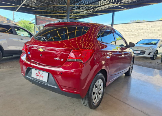 GM - Chevrolet ONIX HATCH LT 1.0 8V FlexPower 5p Mec. 2017 Flex