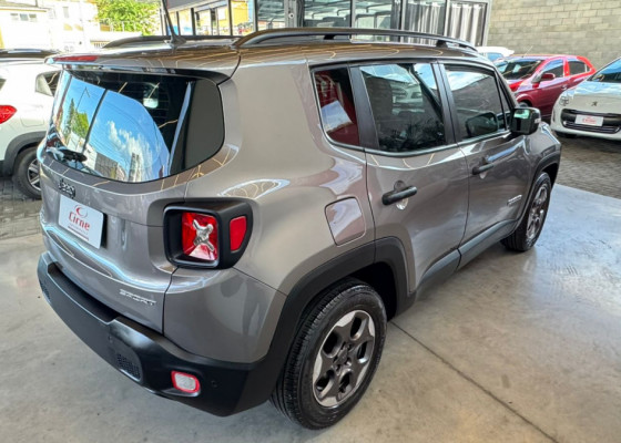 Jeep Renegade Longitude 1.8 4x2 Flex 16V Aut. 2017 Flex