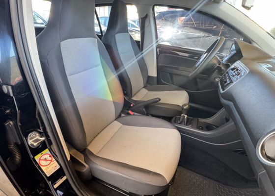 VW - VolksWagen up! take 1.0 Total Flex 12V 5p 2015 Flex