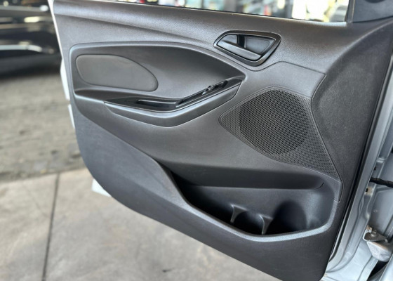 Ford Ka 1.5 SE/SE PLUS 16V Flex 5p 2017 Flex