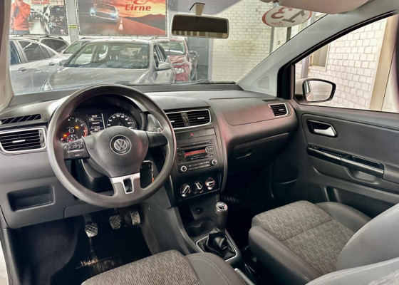 VW - VolksWagen Fox 1.0 Mi Total Flex 8V 5p 2013 Flex Flex
