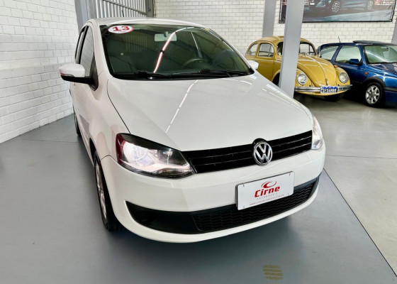 VW - VolksWagen Fox 1.0 Mi Total Flex 8V 5p 2013 Flex Flex