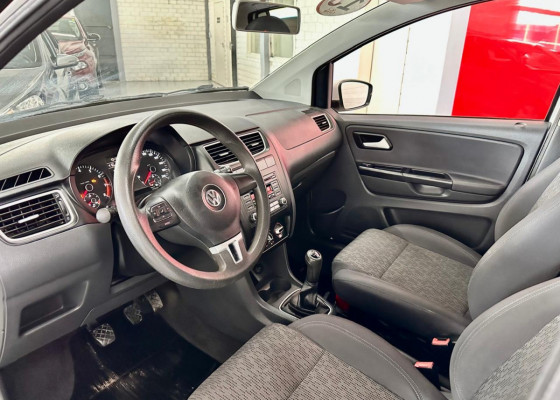 VW - VolksWagen Fox 1.0 Mi Total Flex 8V 5p 2013 Flex Flex
