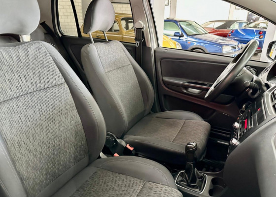 VW - VolksWagen Fox 1.0 Mi Total Flex 8V 5p 2013 Flex Flex