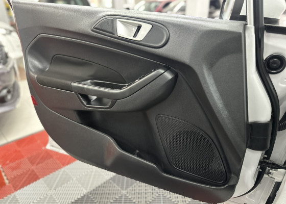 Ford Fiesta SE Plus 1.6 16V Flex Aut. 5p 2018 Flex Flex