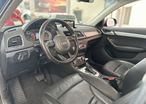 Audi Q3 1.4 TFSI/TFSI Flex S-tronic 5p 2016 Gasolina