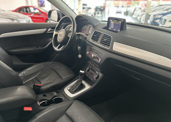 Audi Q3 1.4 TFSI/TFSI Flex S-tronic 5p 2016 Gasolina