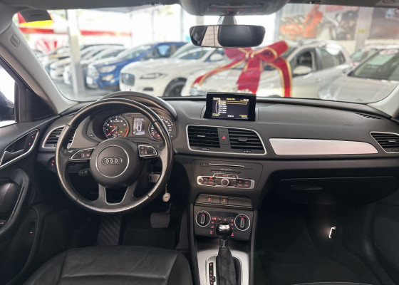 Audi Q3 1.4 TFSI/TFSI Flex S-tronic 5p 2016 Gasolina