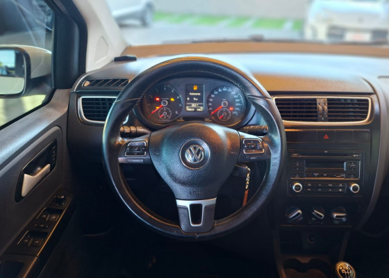 VW - VolksWagen SPACEFOX  TREND 1.6 T. Flex 8V 2013 Flex