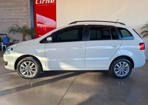 VW - VolksWagen SPACEFOX  TREND 1.6 T. Flex 8V 2013 Flex