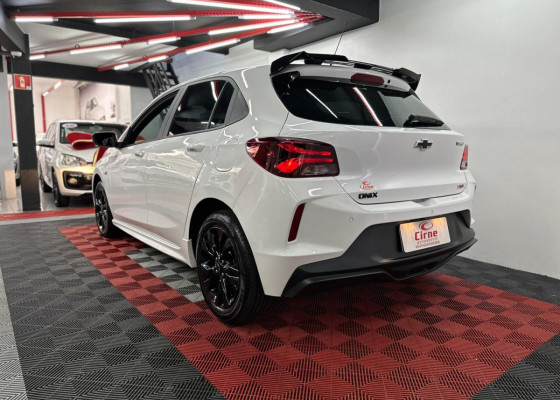 GM - Chevrolet ONIX HATCH RS 1.0 TB 12V Flex 5p Aut. 2024 Flex