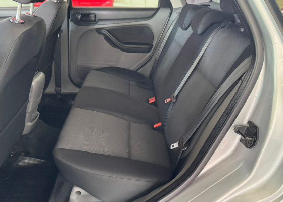 Ford Focus Sedan 2.0 16V/2.0 16V Flex 4p Aut. 2012 Flex